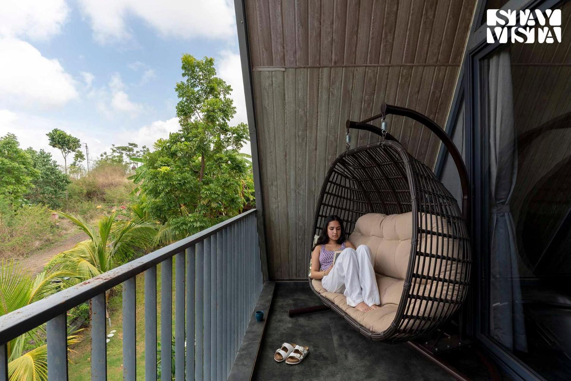 Stayvista'S Celeste Villa - Hill-View Retreat With Infinity Pool Nashik Ngoại thất bức ảnh