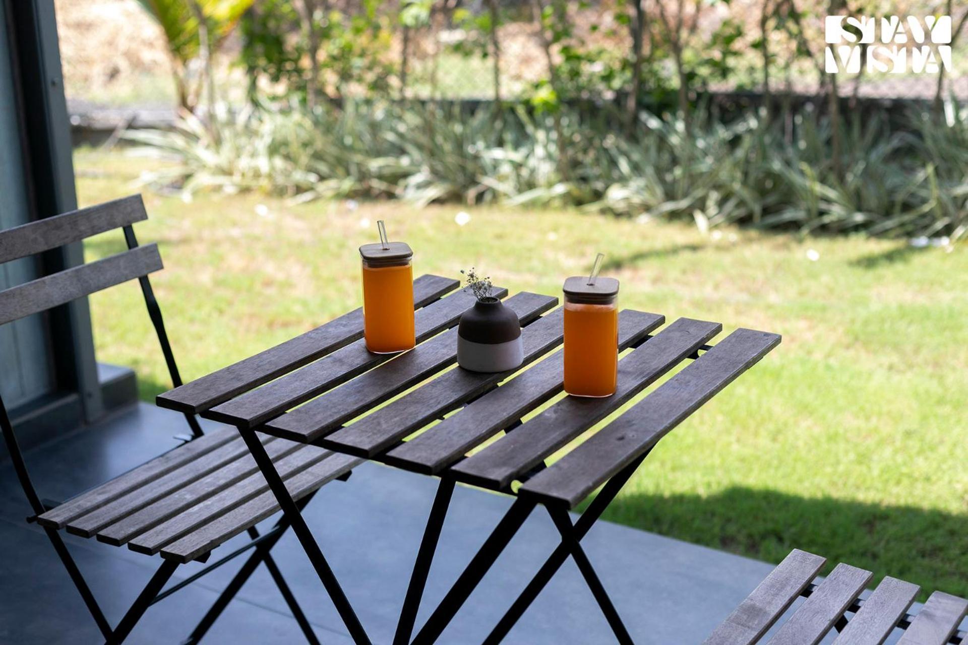Stayvista'S Celeste Villa - Hill-View Retreat With Infinity Pool Nashik Ngoại thất bức ảnh